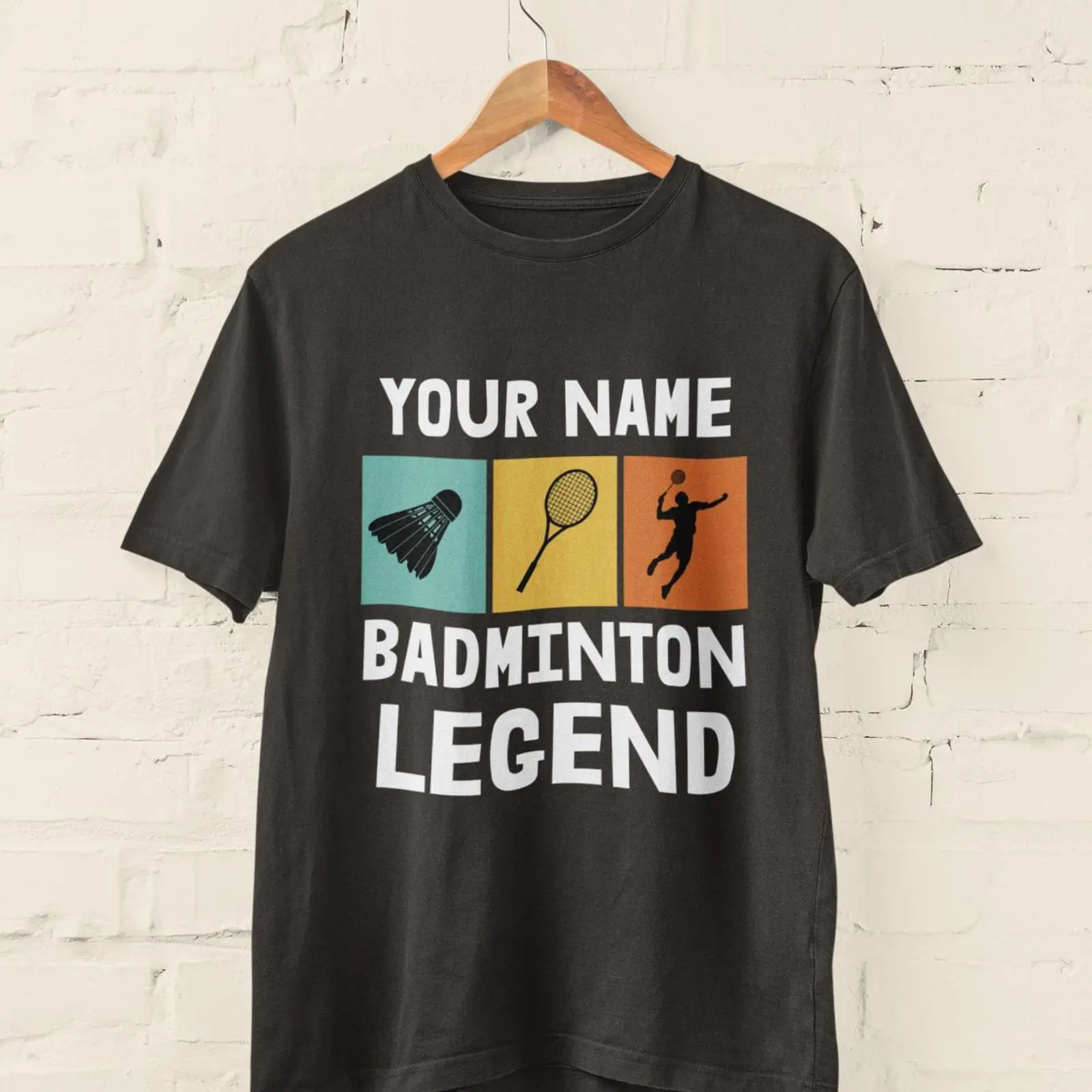 Badminton Legend - เสื้อยืดตำนานแบดมินตันแบบปรับแต่งได้ พร้อมชื่อผู้เล่น ลายกราฟิกวินเทจ สตรีทแวร์ ผ้าซักนุ่ม ยืดได้เล็กน้อย